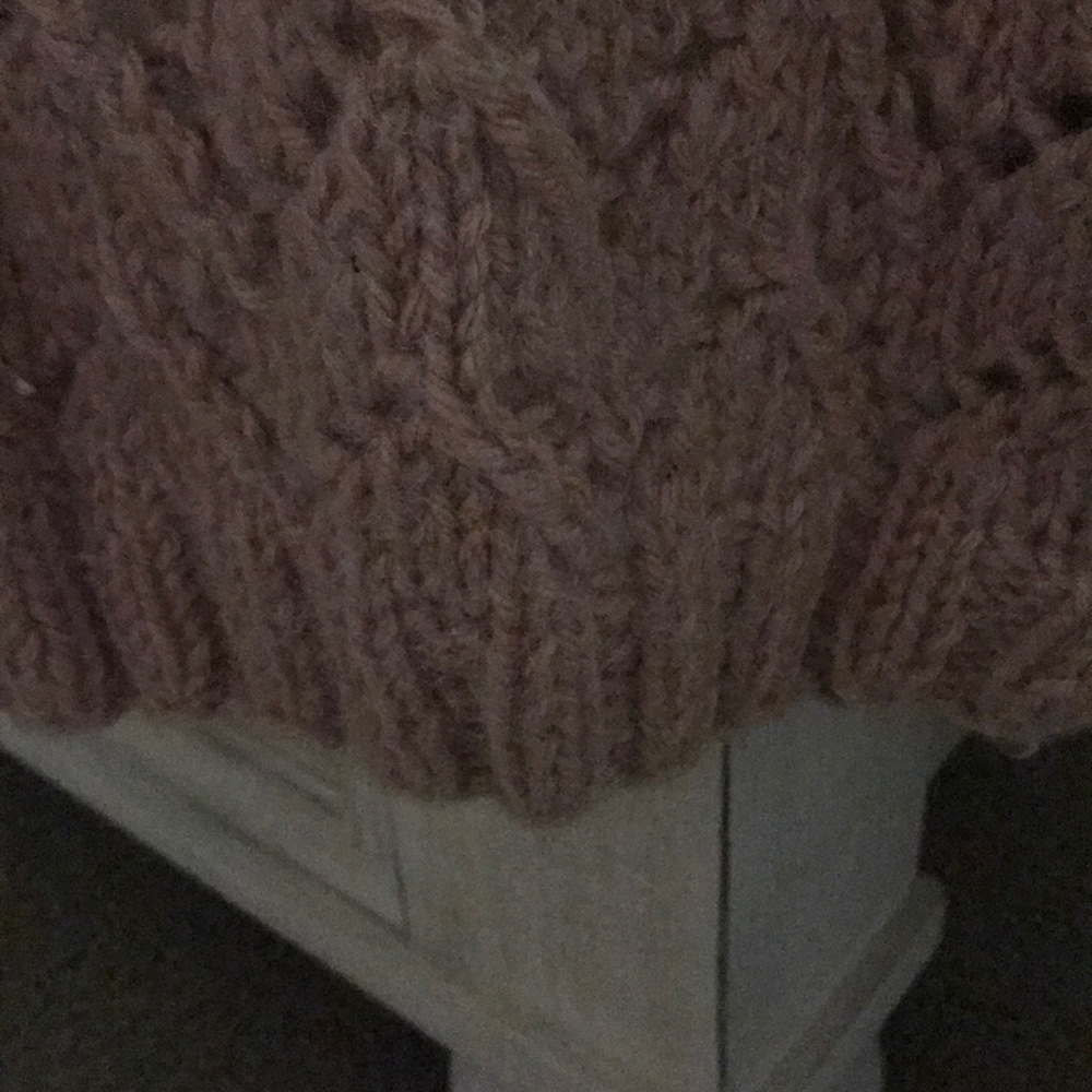 Sweater - Picture 6 of 7